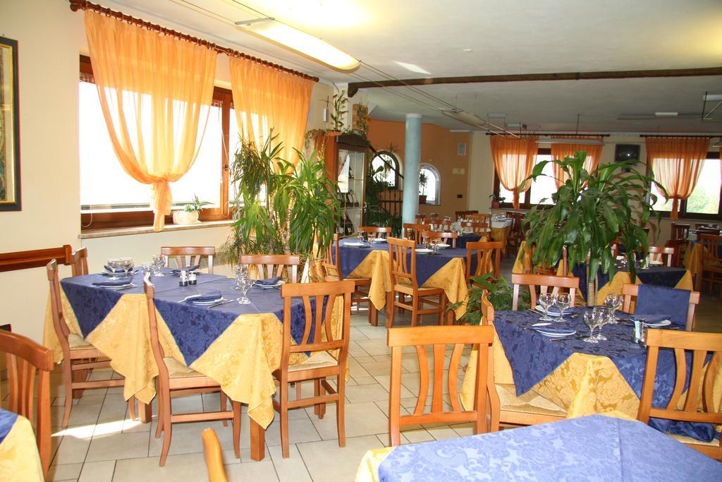 بورغو سان دالمازو Hotel Ristorante Belsito المظهر الخارجي الصورة