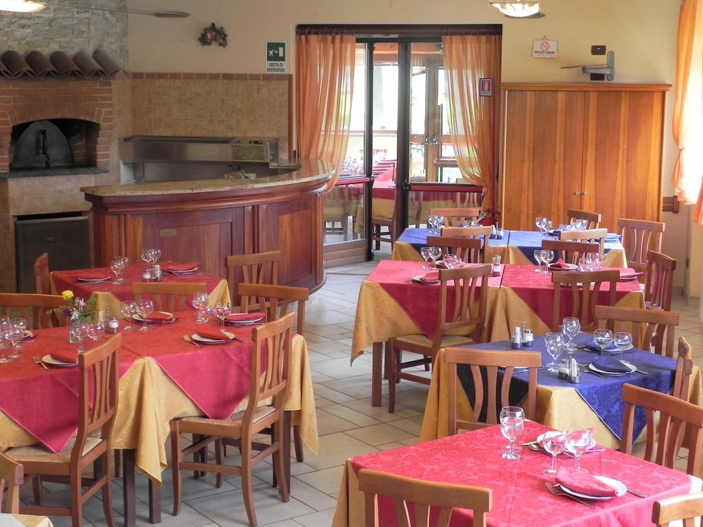 بورغو سان دالمازو Hotel Ristorante Belsito المظهر الخارجي الصورة