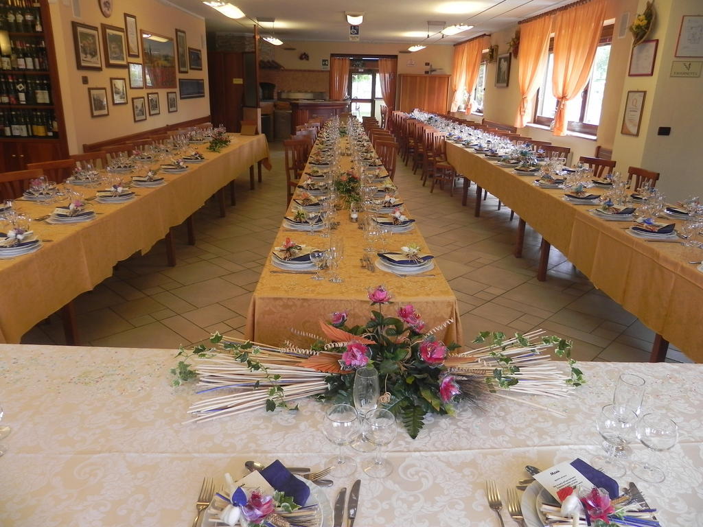 بورغو سان دالمازو Hotel Ristorante Belsito المظهر الخارجي الصورة